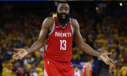 哈登防守吃瓜群众