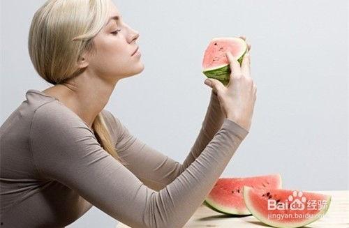 吃瓜喝水拉肚子,吃瓜喝水，警惕拉肚子现象