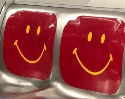 请你吃瓜搞笑文案,跟着吃瓜文案，开启欢乐之旅